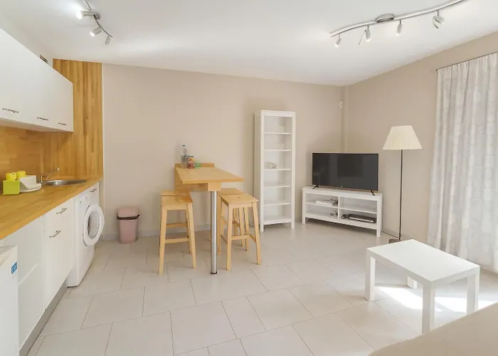 Mar Airport-park By Babiniliving Daire